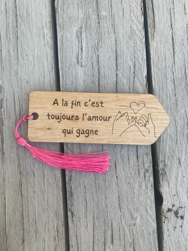Marque-page en bois personnalisé avec gravure
