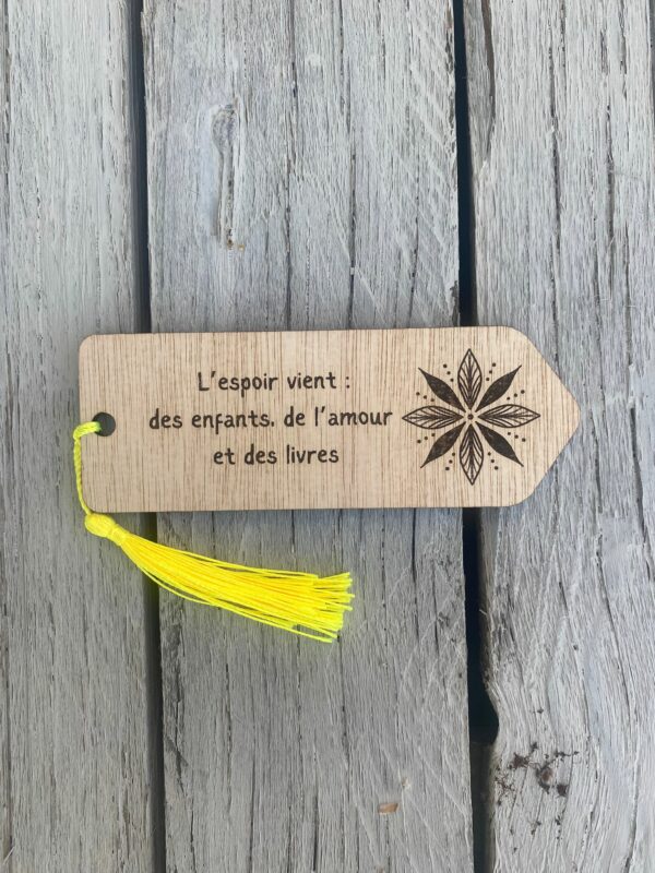 Marque-page en bois personnalisé avec gravure