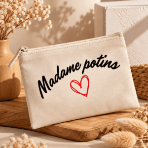 Pochette humoristique "Madame Potins"