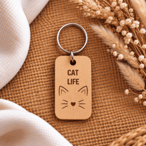 Porte-clés chat en bois gravé Cat Life