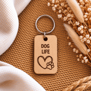 Porte-clés chien en bois gravé Dog Life
