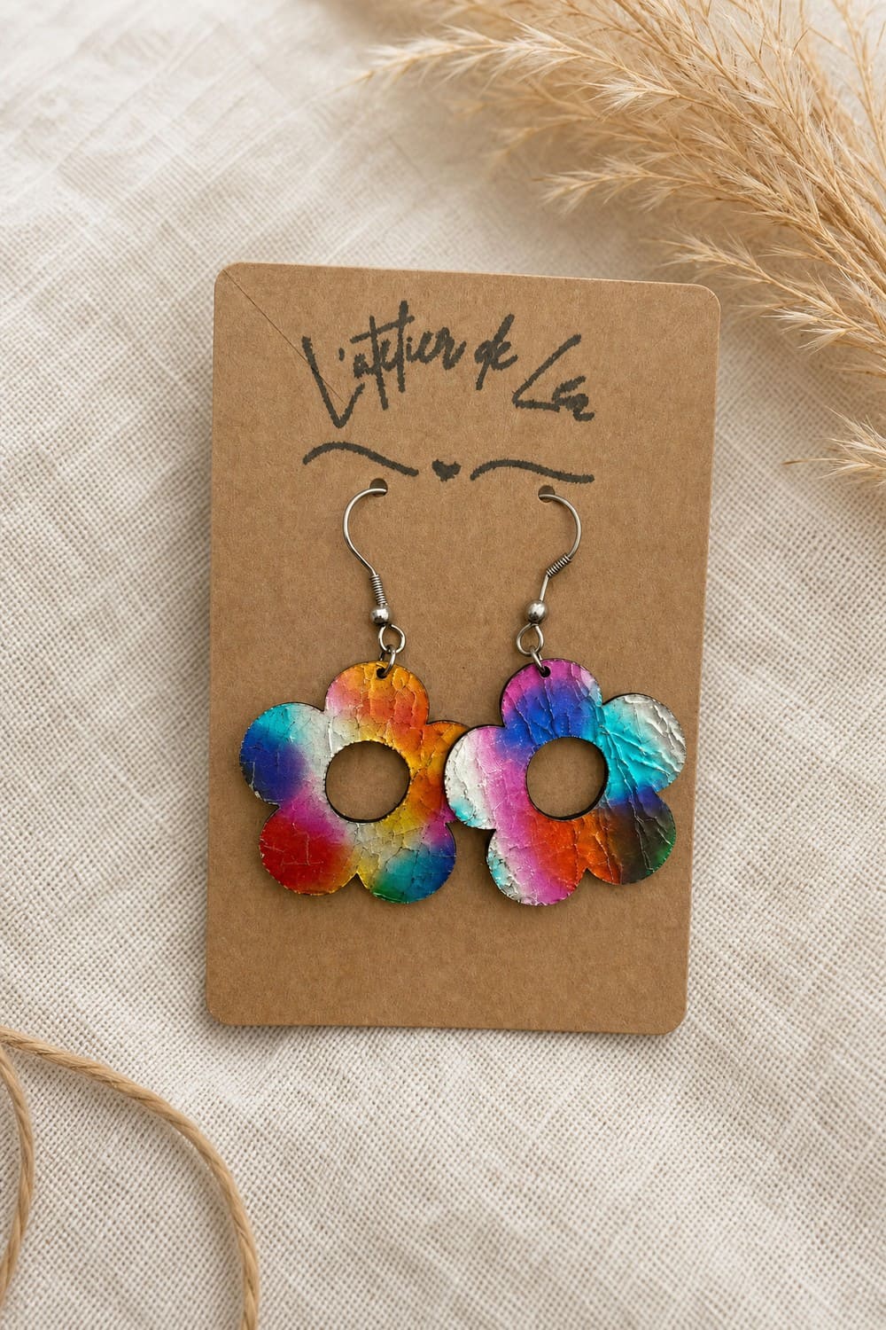 Boucles d'oreilles en forme de fleur, en cuir, montées sur acier inoxydable, motif taches d'aquarelle multicolore